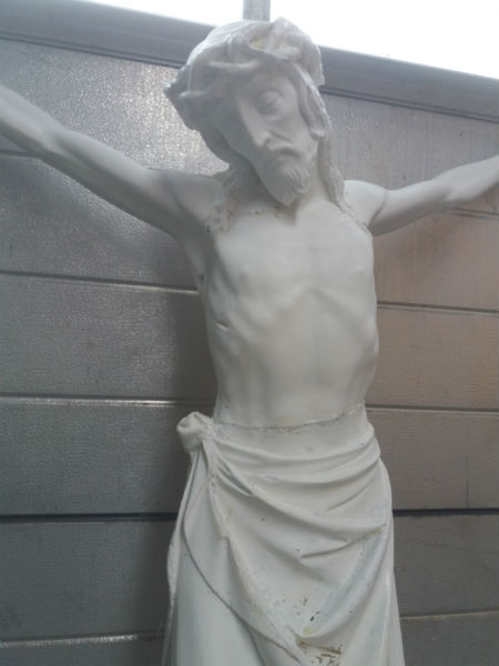 jesus, jesus statue in polyester, jesus statue in vinylester, replica jesus statue, christ statue, replica christ statue, movie prop, film prop, set prop, decor, film decor, film decoration, film prop, stage prop, prop, wall decoration, prop, prop maker, propmaking