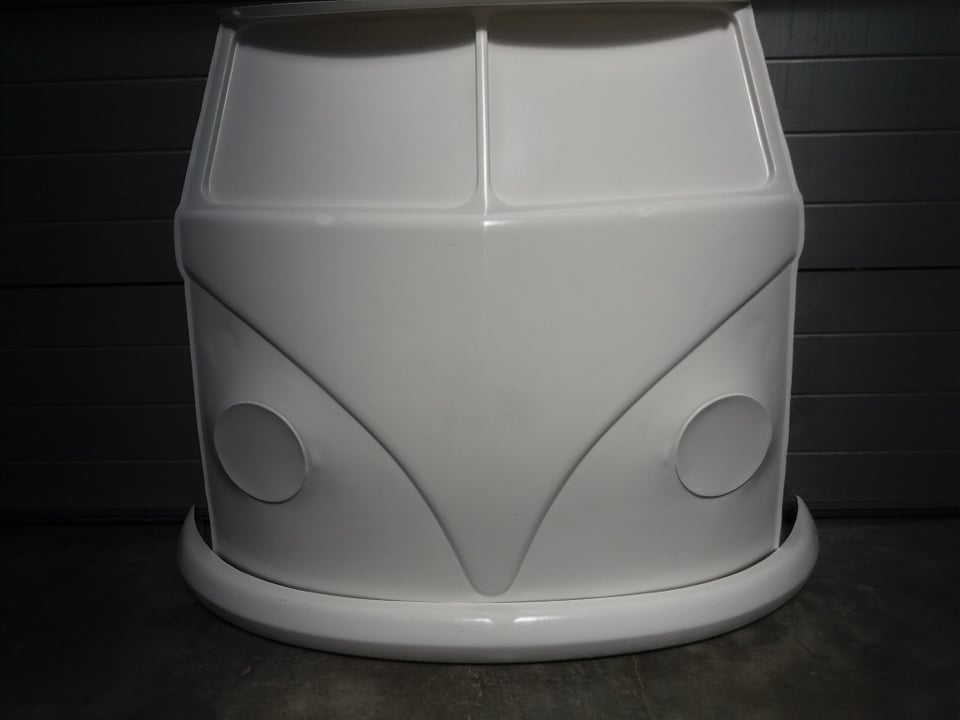 T1 full-size,T1 bus front bar, T1 bar, T1 front, T1 bumper, T1 desk,T1 counter, T1 djbooth, T1 reception desk, T1 real size, T1 fibreglass bus, fiberglass bus, fiberglass food truck, original food truck, eye catcher for stand, eyecatcher, eyecatcher for your company, T1 food truck, replica T1, fibreglass company, fibreglass design