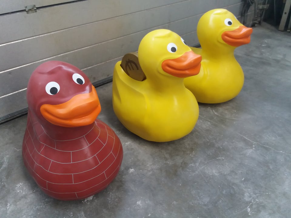 bath duck, styrofoam duck, bath duck in eps, sculpting duck, big duck in styrofoam, duck in polyester, bath duck in polyester, XL bath duck, XL duck, decoration duck, advertising object,canard de bain, canard de bain en polystyrne, canard de bain en eps, canard sculptant, grand canard en polystyrne, canard en polyester, canard de bain en polyester, canard de bain XL, canard XL, canard de dcoration, objet publicitaire,Badeente, Styroporente, Badeente in EPS, Skulpturente, Groe Ente in Styropor, Ente in Polyester, Badeente in Polyester, XL-Badeente, XL-Ente, Dekorationsente, Werbegegenstand, stage attribute, stage prop, stage prop, TV prop, set construction, prop, set decoration, props, blowups