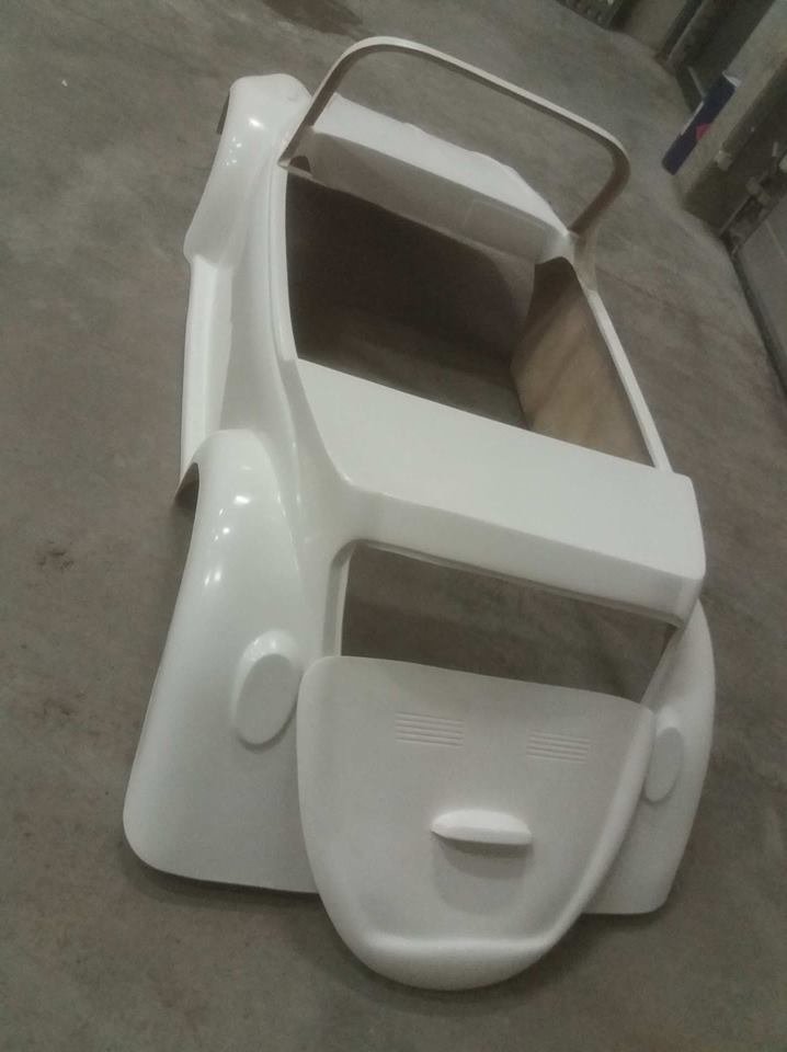 afbeelding van een polyester kap,kever, cox, beetle,cox cabrio, beetle cabrio, totrod, tot rod, gocart body, panelbus, pedal car, gocart, bus voor gocart, combi, replica, panelbus, go cart, custom, car, toy box, pickup, pick-up, totrods