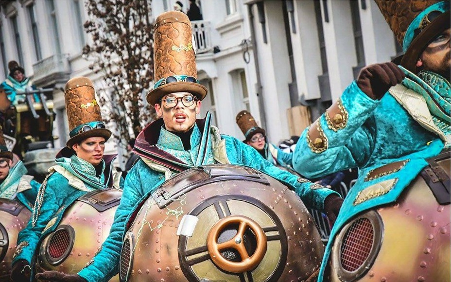 afbeelding van carnaval aalst 2018, parade, carnavalkostuum, creatief kostuum, praalwagen, kostuumbal, akv tisj, aalst carnaval, paradewagen, paradekostuum, theatralisatie,rekwisieten, blowups, eyecatcher, 3D object, polyester maatwerk, polyester vormgeving, prop, sculpteren, decorbouw, thematisatie, theming