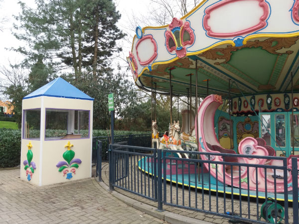 fairground, fairground rides, amusement rides, park rides, carousel, funfair rides, kids park rides, indoor playground, carnival rides, carnival amusement rides, thematization, theming company in Belgium, theming