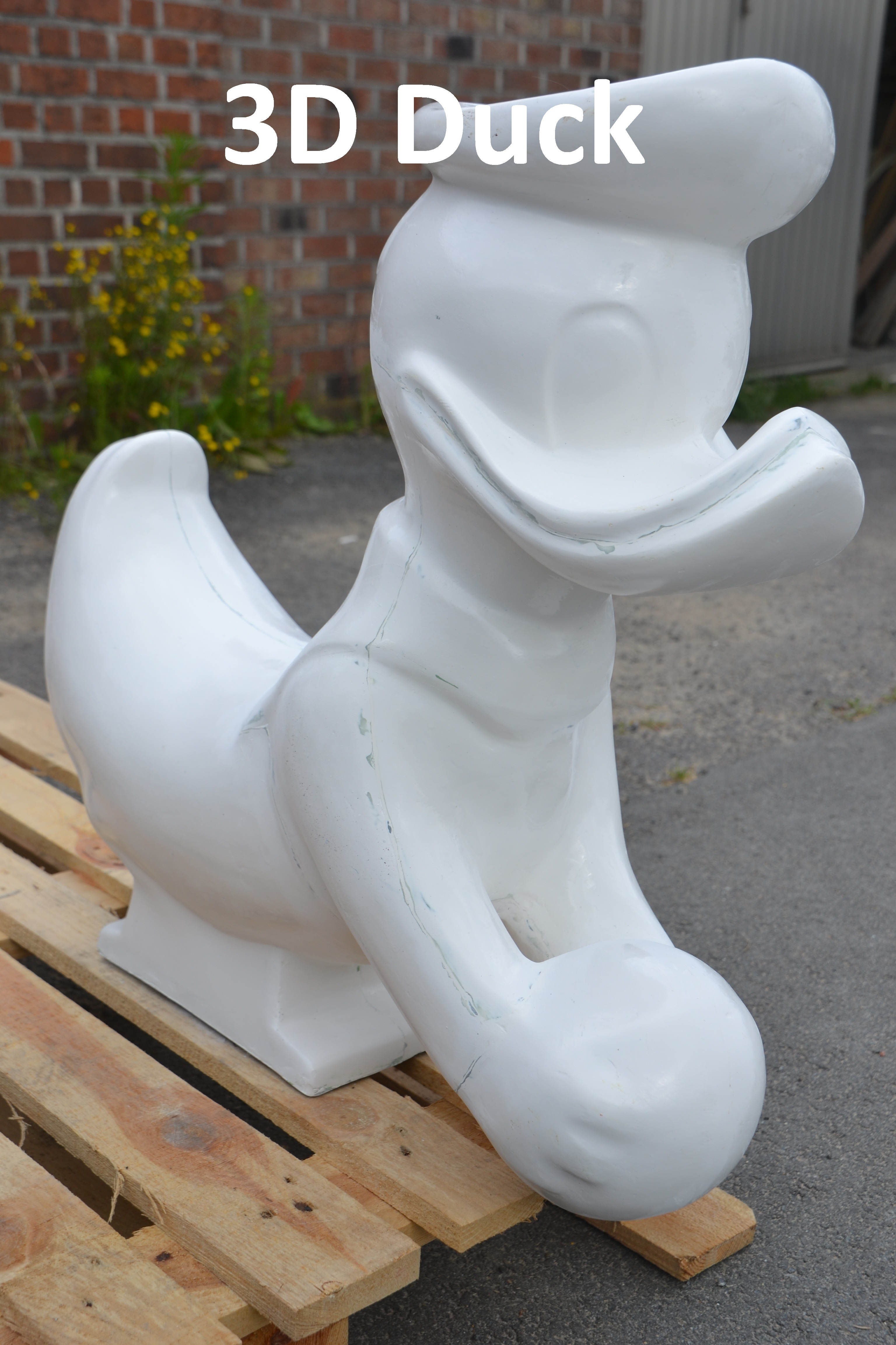 afbeelding van Donald Duck, 3D duck, 3D figures, props, blow ups, billboard, sculpture en polyester, parc d'attraction