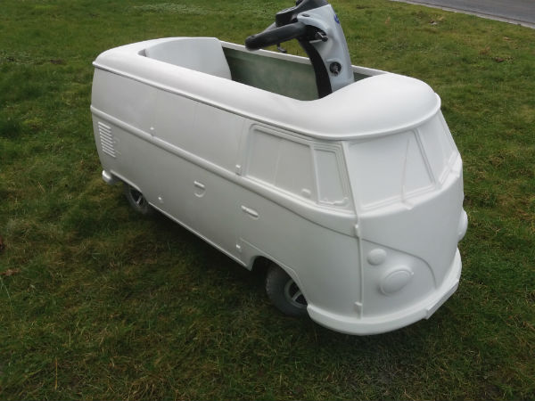 afbeelding van een polyester bus, spijlbus,  microbus, sambas, samba,  panel,panelvan, transporter, sambabus, schaalmodel, bus, busje, gocart body, panelbus, pedal car, gocart, bus voor gocart,tot rod,   bully, Samba  bully, pickup  bully,  pickup bully,  replica,  panelbus, tot rod, kit car, hotrod,  go cart,  custom, car, toy box