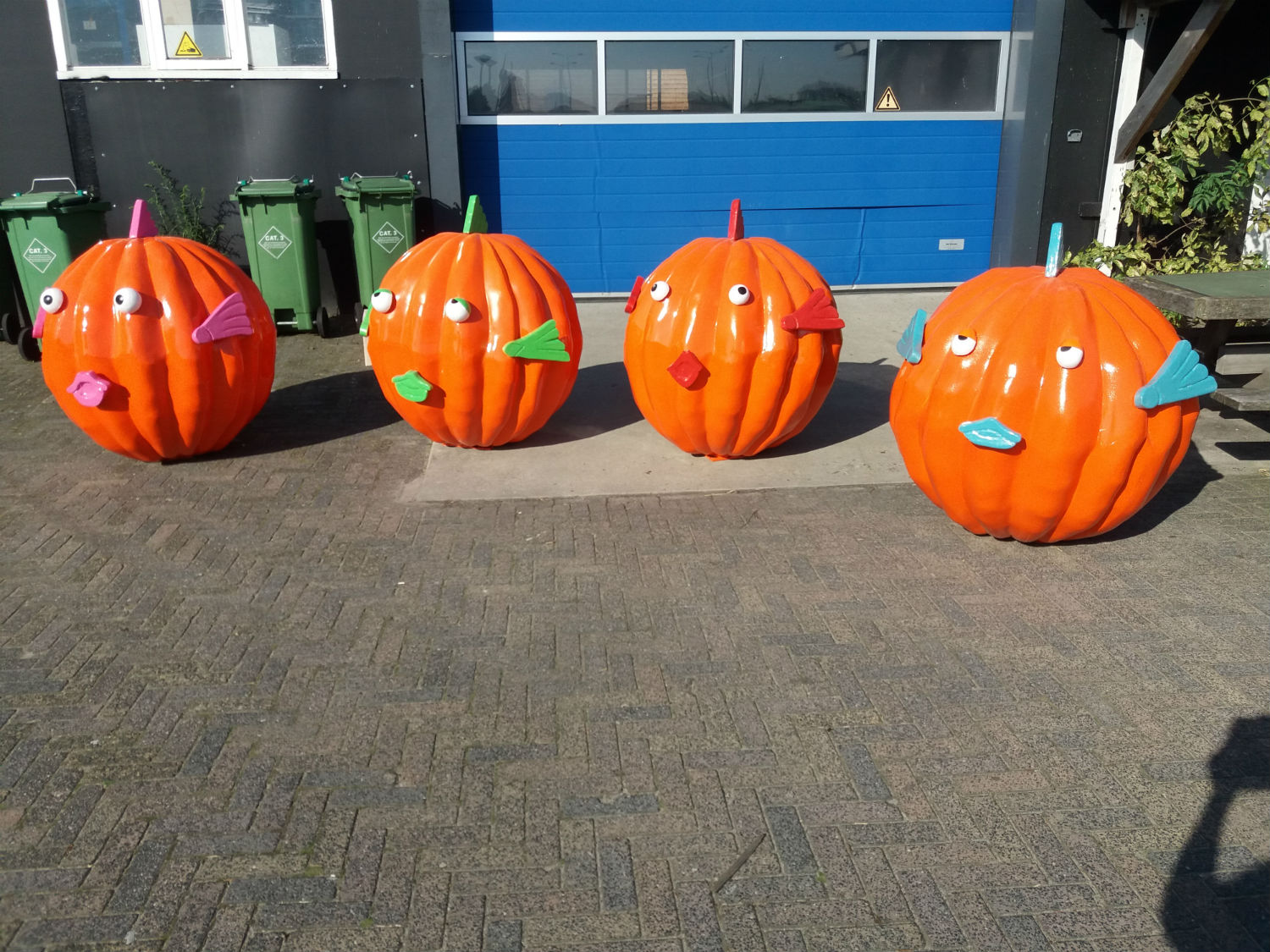 afbeelding van pompoen, halloween,halloween dcoratie, halloween pompoen, dolfinarium harderwijk, vispompoen, grappige pompoen, leuke pompoen,thema halloween, thematisatie halloween, halloween object, halloween decoratie, props,  eyecatcher,blowups, reclamecampagne, reclameobject, winkeldecoratie, uitvergroot beeld, 3Dfiguur, beursstand,  decor, decor voor themaparken, thematisatie,  decorbouw, decoratie,polyester beelden, polyester figuren,polyester beeld,props, handmade decoraties, polyester thema's, interieurbouw, polyester maatwerk, onderdelen vervaardigen, kunstcreaties, hand lay up bewerking, vormstukken, kunstobject,theming, thematisatie, 3D figuren,polyesterdesign