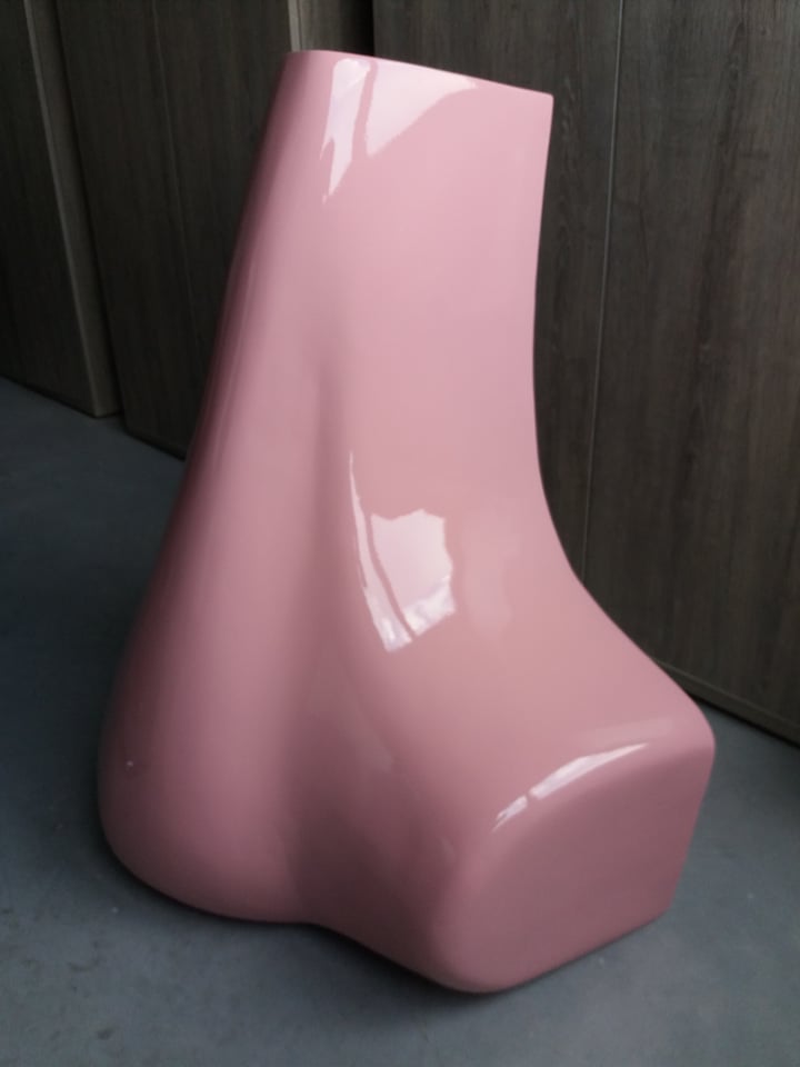 image of nose, polyester nose, polyester nose, 3D nose, big nose, design nose, eye catcher, eyecatcher, blow up, polyester design, wall decoration, shop decoration, shop window decoration, wall decoration, theatralization, xl nose, artificial nose, art image, art object, sculpture, sculpt