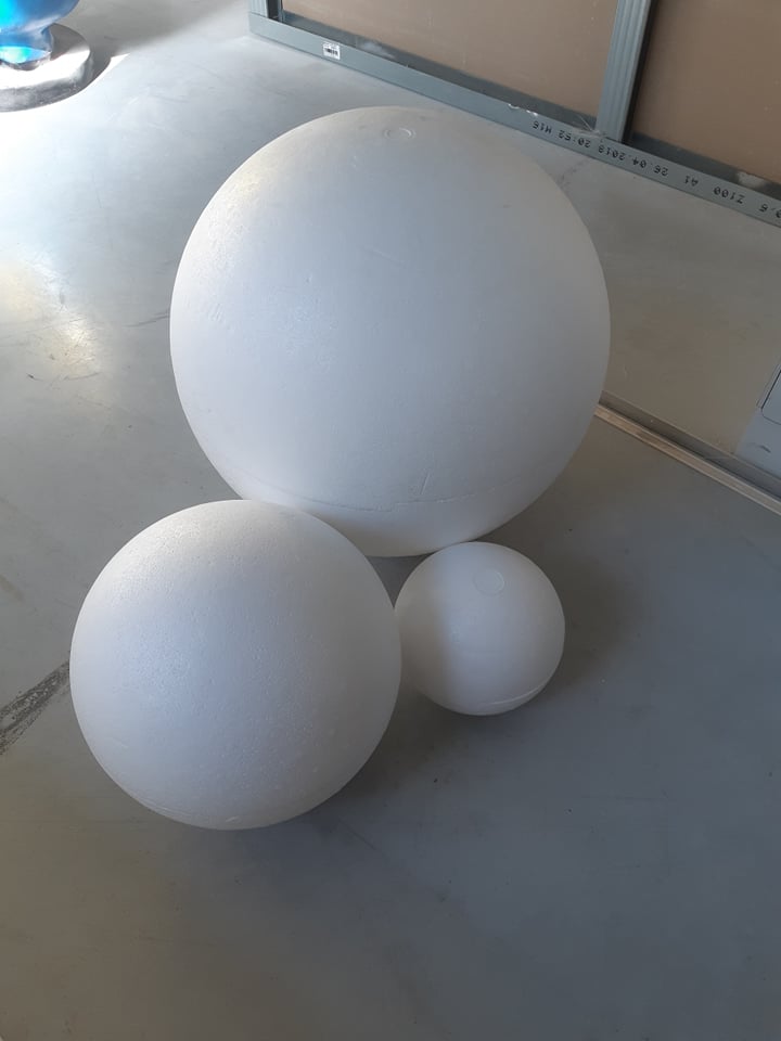 mage of ball in styrofoam, ball in styropor, sphere in styrofoam, sphere in polystyrene, sphere in EPS, convex in tempex, polystyrene, forming in styrofoam,EPS sculpture, styrofoam carving, Styropore sculpting, foam sculpture, modelling polystyrene,EPS blocks, eps props, eps blowups,sculpture in styropor, styrofoam ball, EPS foam sculpture