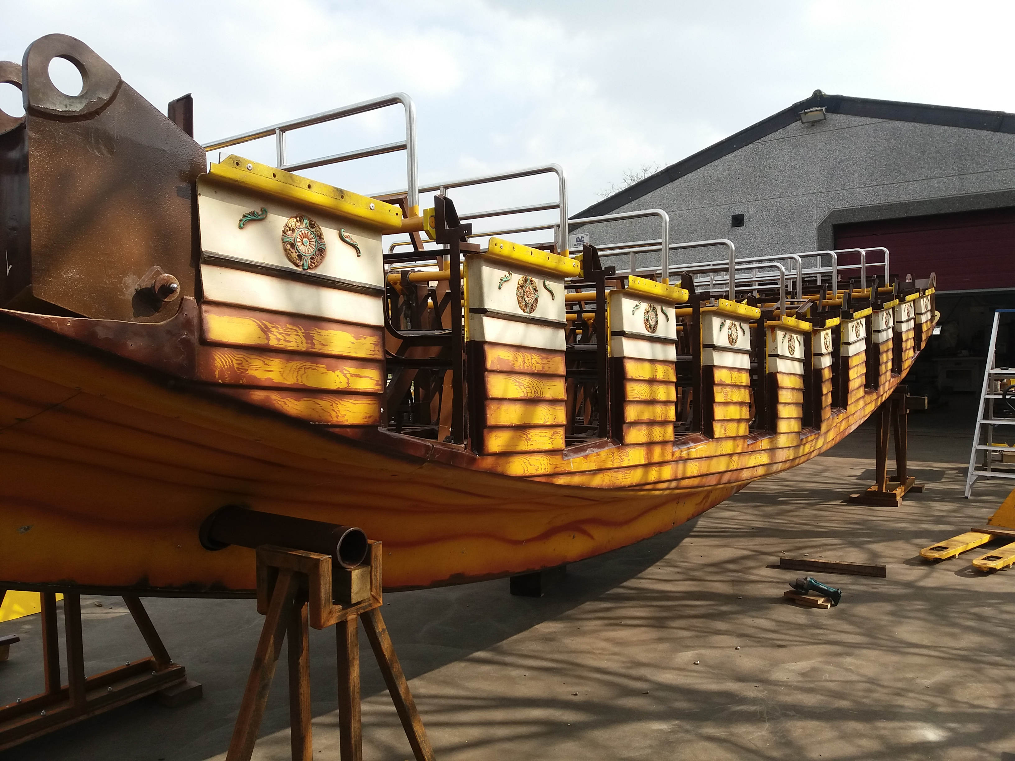 image of pirate boat, roller coaster, renovation pirate boat, fairground mill, merry-go-round, cap set for merry-go-round, attraction for children, fairground attraction, decor, decor for theme parks, thematization, set construction, decoration, polyester sculptures, polyester figures, amusement park, amusement park, family park, polyester sculpture , floats, props, festivals, parade, theme park, handmade decorations, polyester themes, interior design, polyester made to measure, parts manufacturing, art creations, hand lay up processing, moldings, art object, play equipment, theming, thematisation, rollercoaster, candyland, 3D figures, polyester parades, amusement park, funfair, attraction, attraction construction, amusement park, art, splash course, slide, amusement park attraction, water slide, parade cars, festival, stage, set construction, repair slide, polyester design, polyester attraction, entertainment, recreation, amusement park moldings, decor, set pieces, images