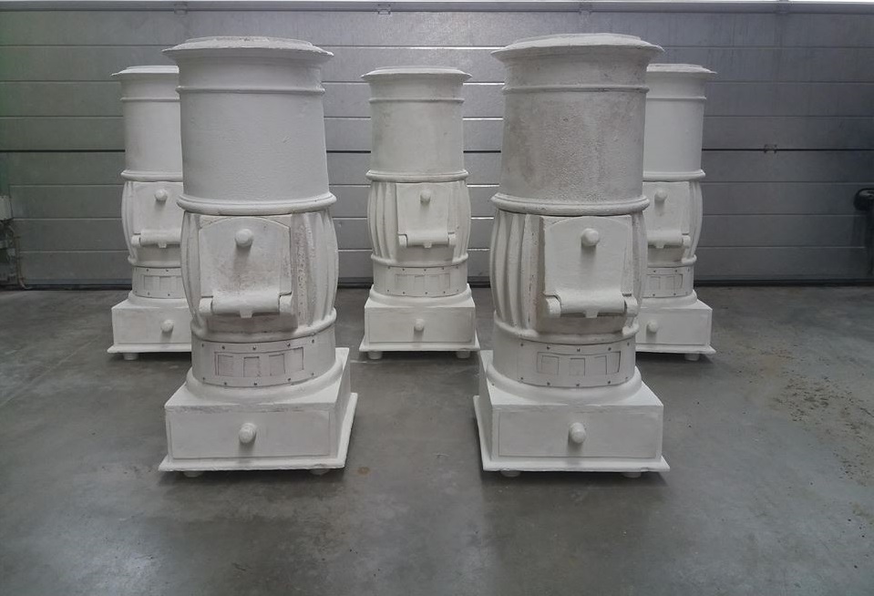 afbeelding van replica fonte stove, replica stove, set prop, movie prop, set decoration, actionprop, movieprop, filmprop, props, blowups, blow-ups, eyecacther,thematisation, theatralisation, theming, actionprops, themingcompany,filmprops, setprops, movieprops, decoration in fiberglass