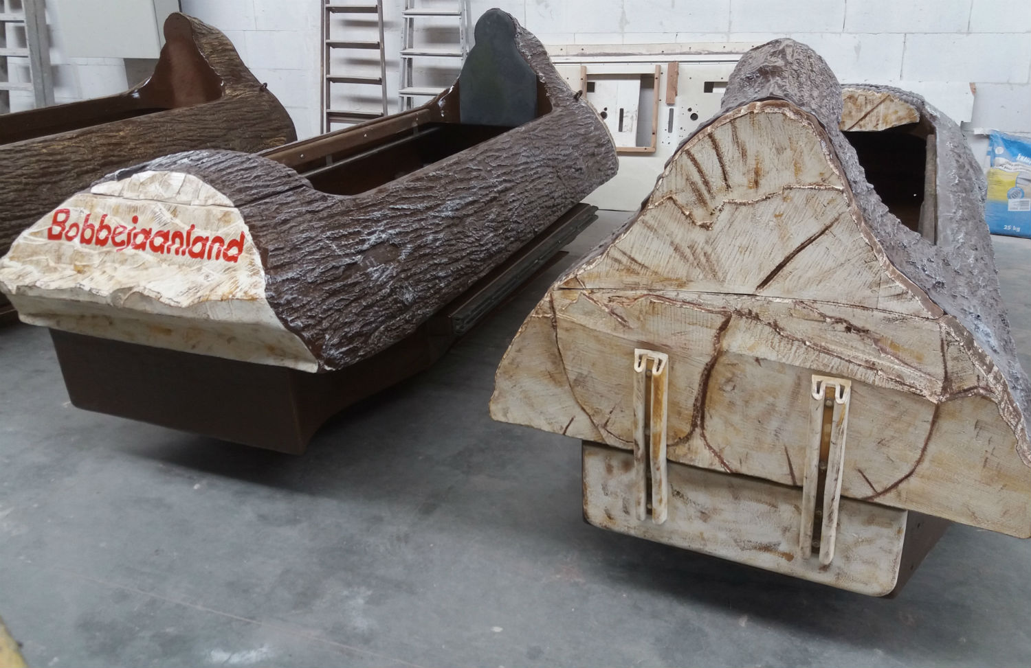 fiberglass repair, fiberglass damage, polyester repair, polyester damage, themepark prop, repair of attraction,themeparc decoration,thematization, theming, themingcompany