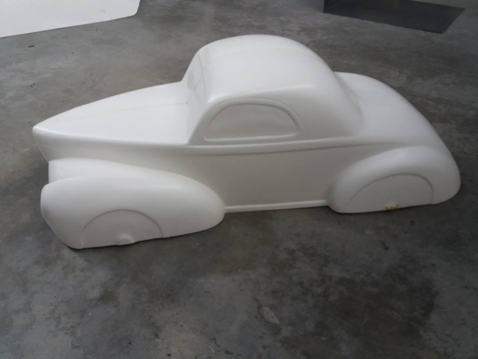 afbeelding van willys coup, hotrod willys, little willys, roadster shell, rod shell, kids mini gocart, petrol car, small scale car, miniature cars, rod bodies, mini eyecatcher, mini toys, car toys, mini body, mini shell, polyester hot rod, willys 41, willys 41 coup, willys 41 hot rod, hot rod en fibre de verre,tot rods, hot rods, tot rods for kids, hot rods for kids, mini shells , little stroller