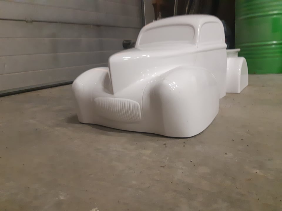 bully, pickup bully, microbus, sambas, samba, panel,transporter, sambabus,gocart body, panel, pedal car, gocart,tot rod, cox,combi, replica, tot rod, kit car, hotrod,  go cart, custom, car, toy box, pickup, pick-up,fiberglass object, movie prop, action, prop, original prop, blowups, blow ups, set prop, fiberglass company, theming company, theming, thematisation, themes, 3D objects, fiberglass sculpture, sculpture