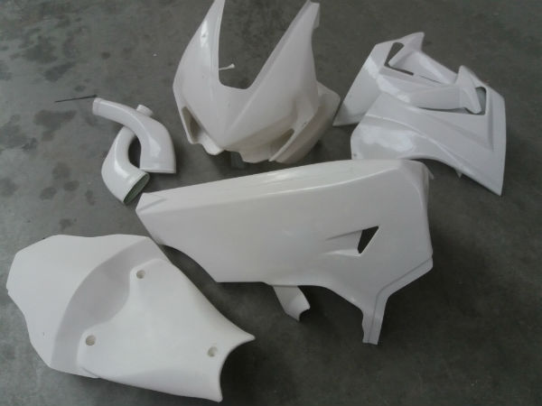 racefairings, upperfairing, underfairing,fuel cover, motorcycle race fairings, race bodywork fairing, racing bodies,bottom fairing, upper fairing, motorcycle fairing, race track fairings, race fairing parts, racebike, circuitbike, circuitmoto,R6, ZXR, R1, parts motorcycle, raceparts, racingbike,racingbike parts, racingbikes circuit parts, motoGP, 3Dcup, superbike, racing verkleidung, verkleidung, monoplace competition