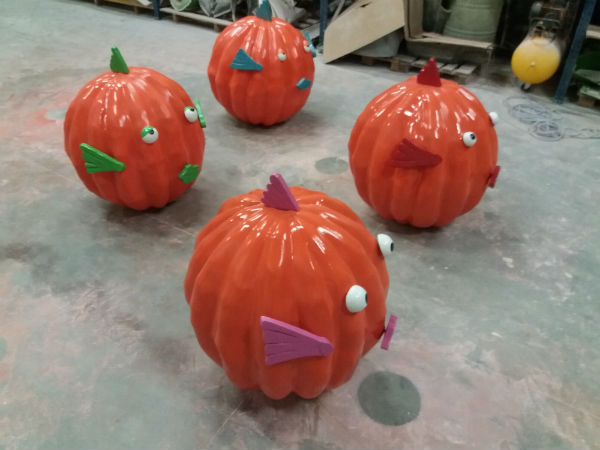 pumpkin, pumpkin in fiberglass, happy pumpkin, halloween pumpkin, custom made pumpkin, fiberglass art, fiberglass object,big pumkin, pumkin for decoration, fiberglass decoration, fiberglas blowups, prop in fiberglass, halloween decoration, themeparc decoration, themeparc requisite, thematisation, theming
