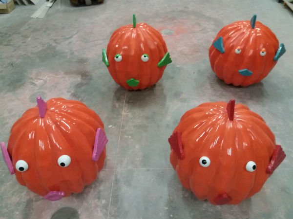 pumpkin, pumpkin in fiberglass, happy pumpkin, halloween pumpkin, custom made pumpkin, fiberglass art, fiberglass object,big pumkin, pumkin for decoration, fiberglass decoration, fiberglas blowups, prop in fiberglass, halloween decoration, themeparc decoration, themeparc requisite, thematisation, theming