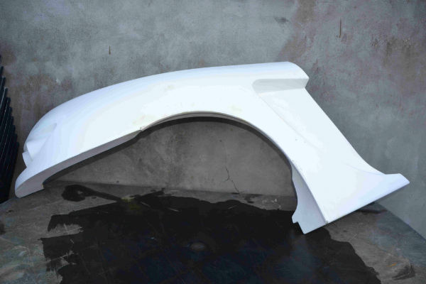 afbeelding van een polyester uitbouw, polyester onderdelen,polyester stukken, rally stukken, circuit onderdelen, carbon onderdelen, carbon stukken