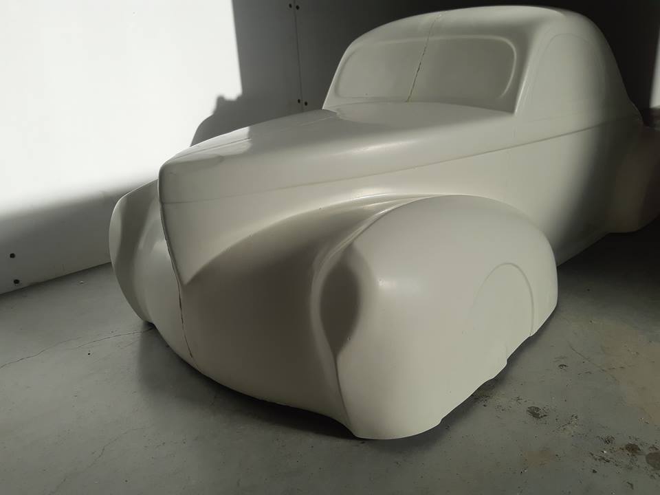 afbeelding van willys coup, hotrod willys, little willys, roadster shell, rod shell, kids mini gocart,peddle bodies, peddlebodie, peddlecar,peddle minicars, petrol car, small scale car, miniature cars, rod bodies, mini eyecatcher, mini toys, car toys, mini body, mini shell, polyester hot rod, willys 41, willys 41 coup, willys 41 hot rod, hot rod en fibre de verre,tot rods, hot rods, tot rods for kids, hot rods for kids, mini shells , little stroller